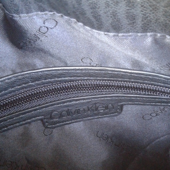 Calvin Klein handbag - Picture 3 of 4